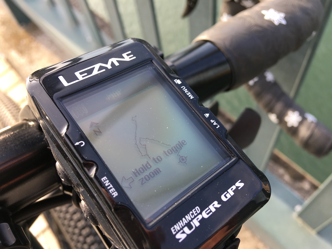 LEZYNE SUPER GPS 詰めが甘いのにモテるジローラモ的なイケメン 