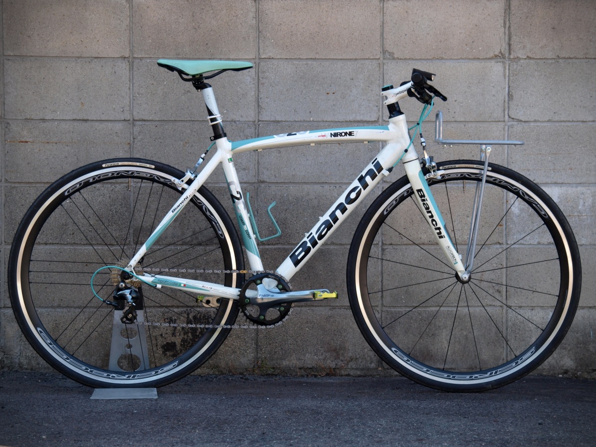 フロントシングル化して生まれ変わったフラットバーロード Bianchi VIA