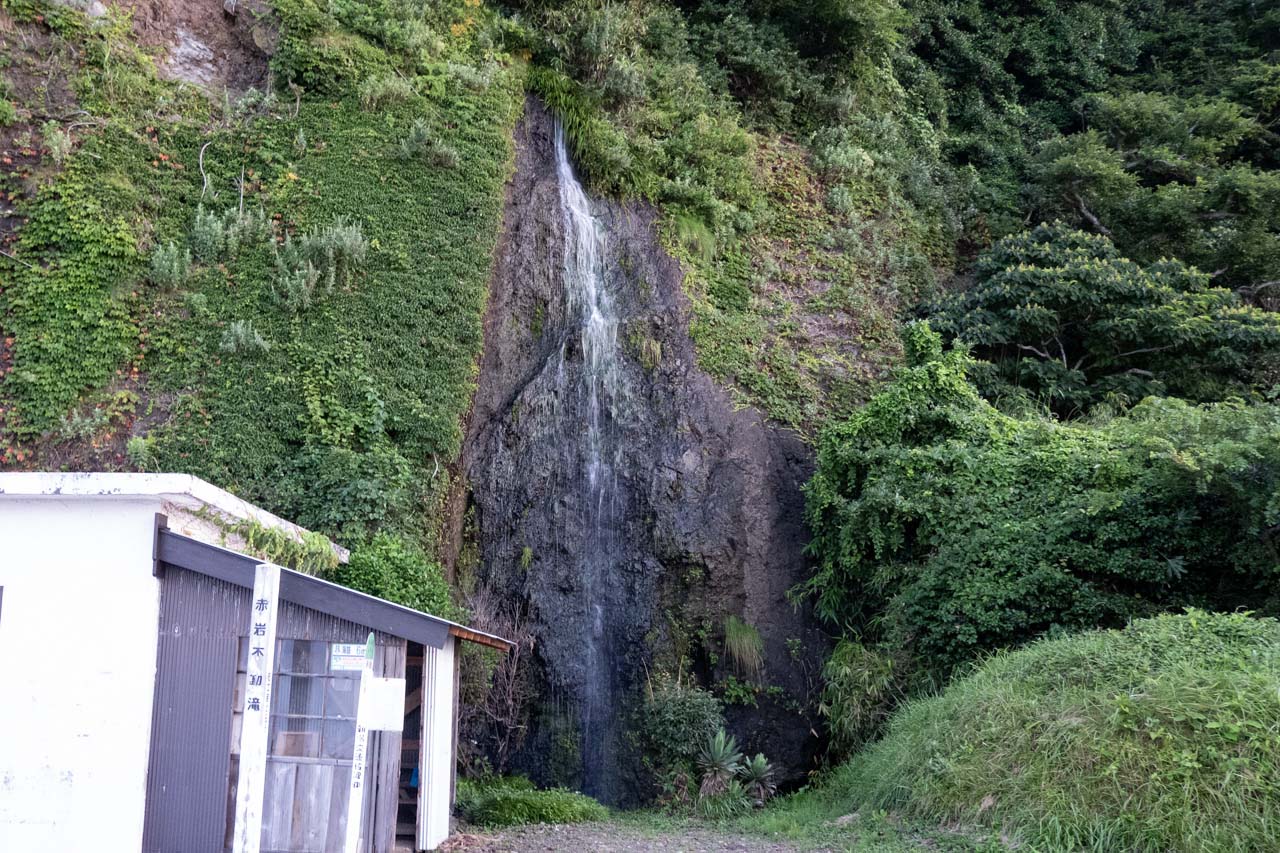 佐渡島の立派な滝